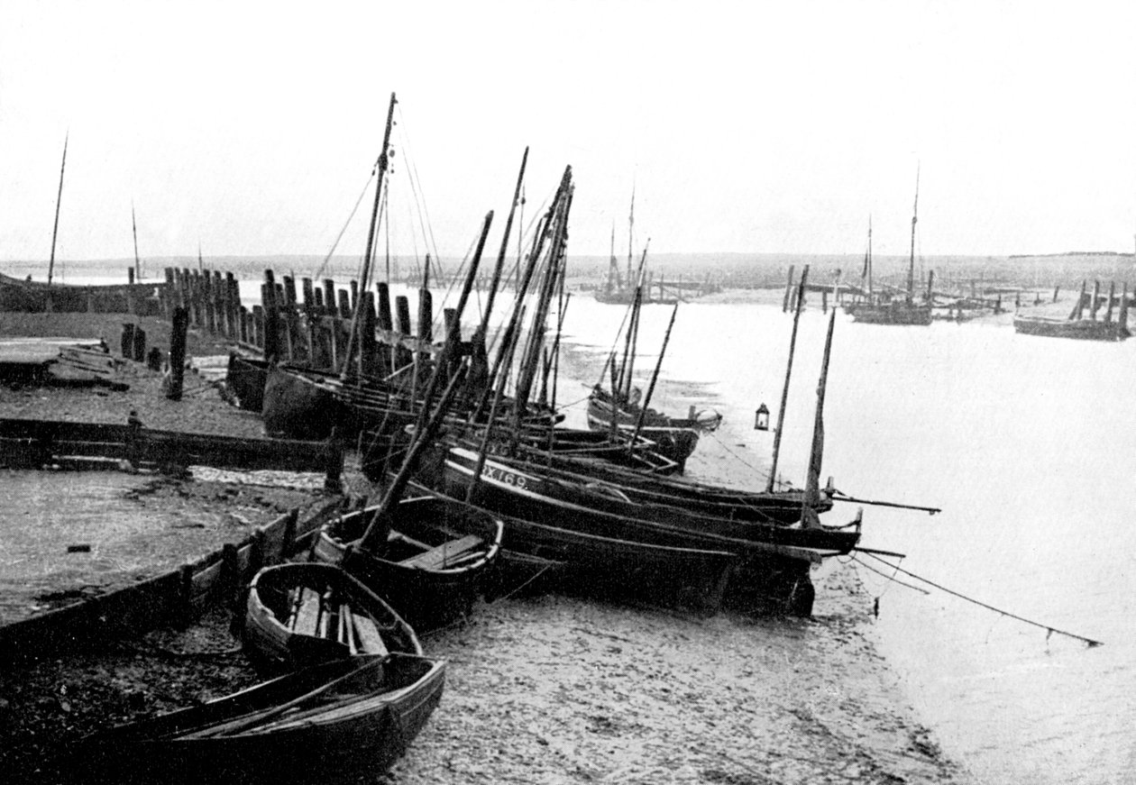 1924-1926年，英格兰东萨塞克斯郡，黑麦港。 作者 HS纽科姆
