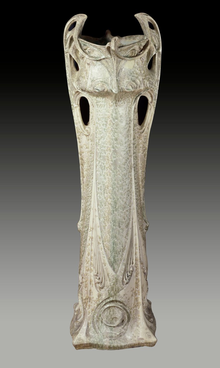 新艺术风格：1902-1903 年左右由 Hector Guimard (1867-1942) 制作的 Jardiniere，20 世纪。 Sevres，国家陶瓷博物馆。 作者 赫克托·吉马尔（Hector Guimard）
