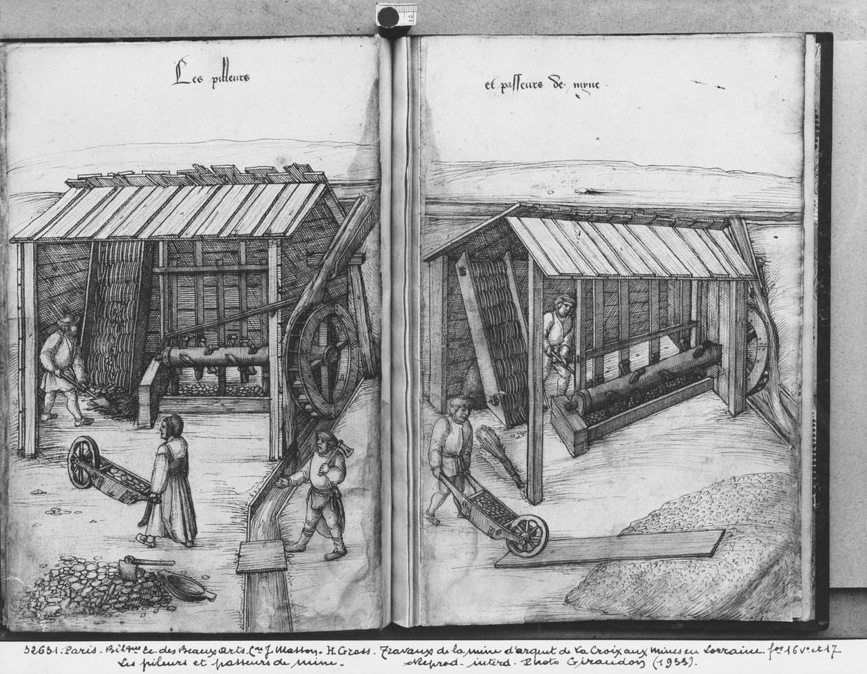 La Croix-aux-Mines，Lorraine，fol.16v和fol.17r的银矿，破碎和清洗矿石，c.1530（笔和墨水在纸上） 作者 海因里希·格罗斯或格罗夫