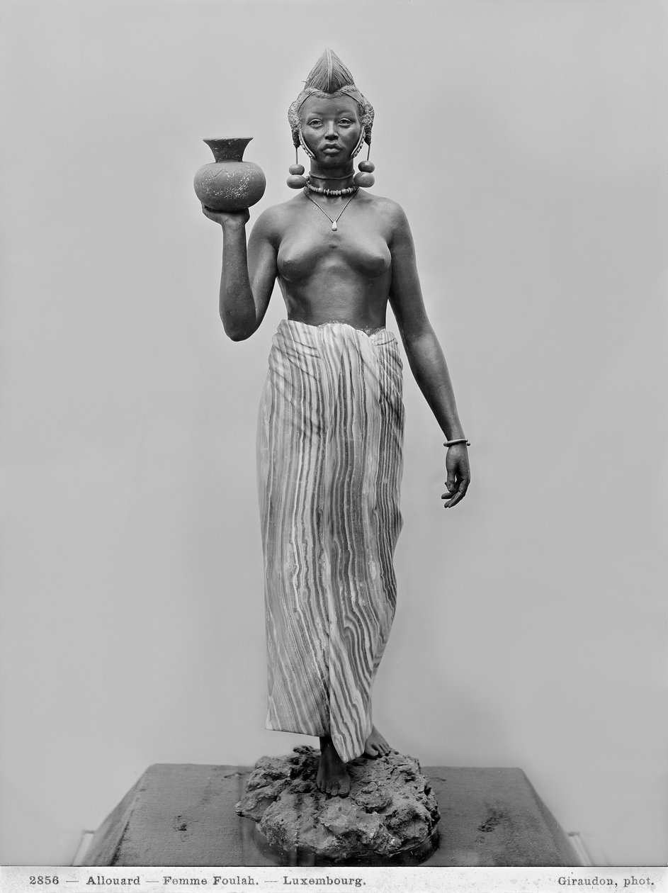 Foulah女人，1904年（大理石，青铜和on玛瑙） 作者 亨利·阿洛阿德（Henri Allouard）