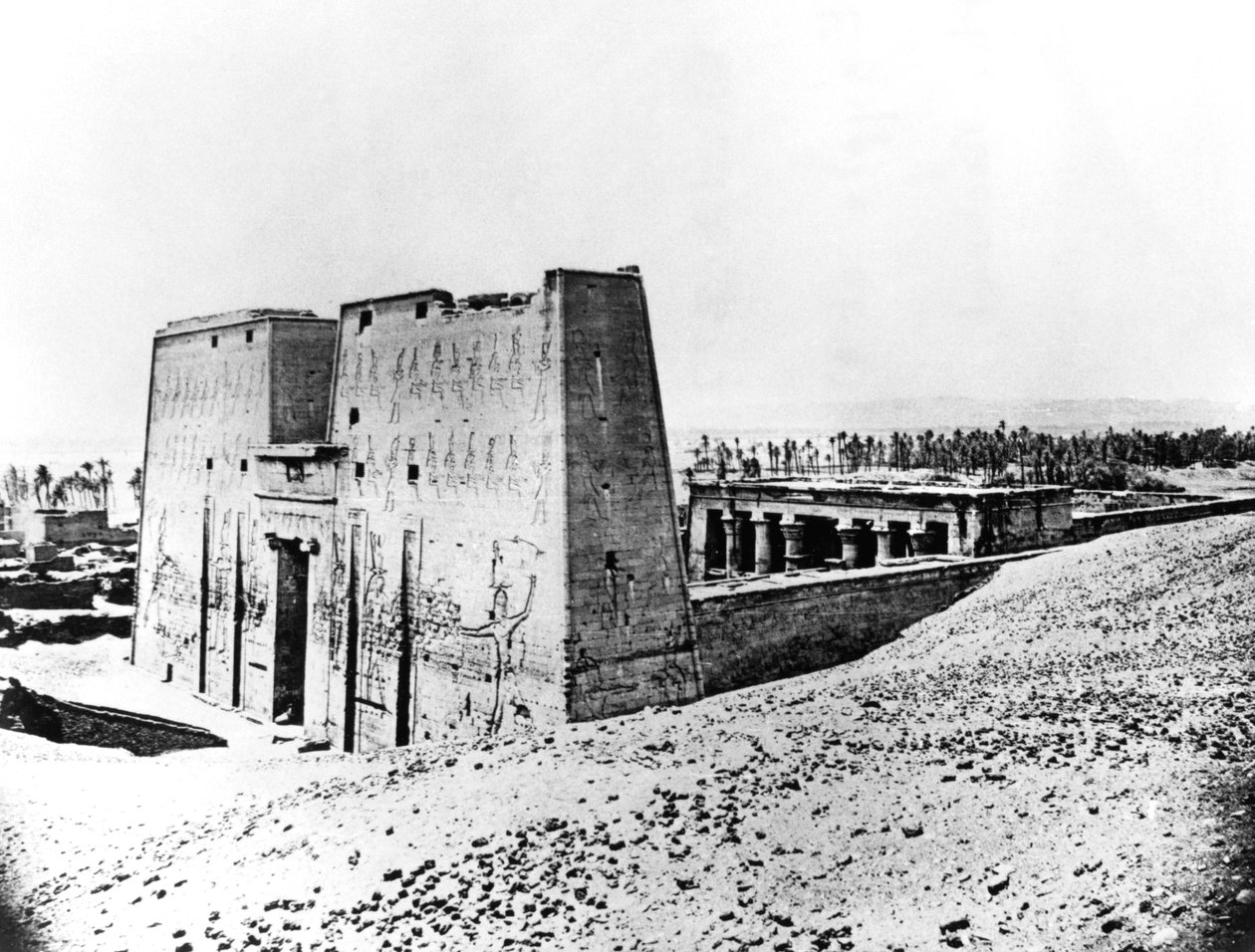 埃及努比亚埃德富（Edfu），1887年 作者 乔治·亨利·贝查德