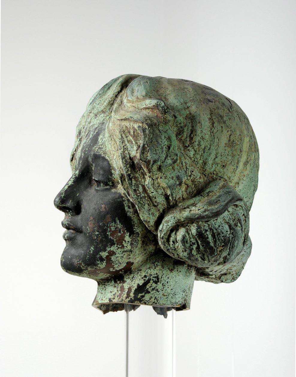 Head of Victory from the Leeds War Memorial 作者 加拿大学校