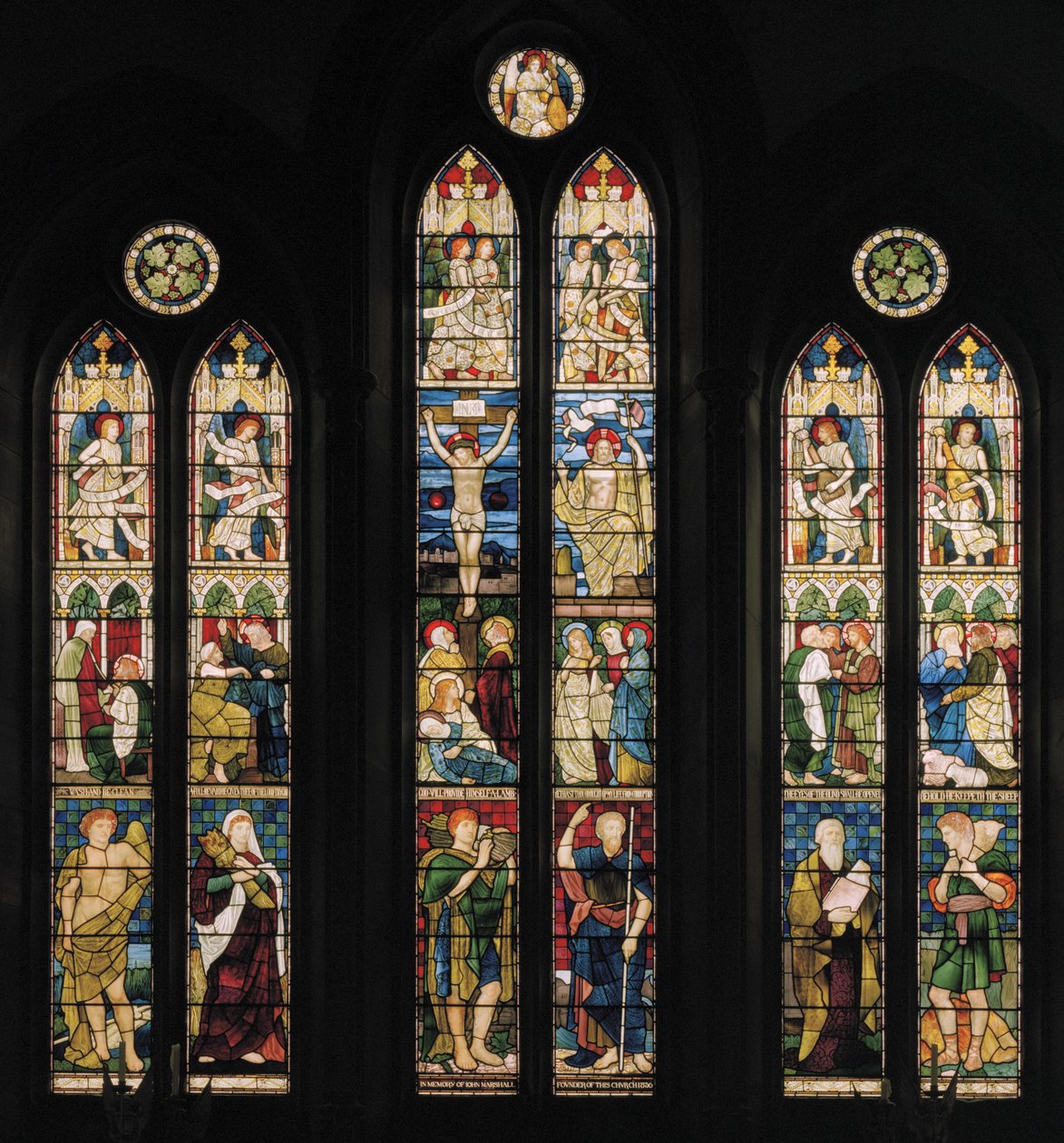 East Window，1879（彩色玻璃） 作者 亨利·假日