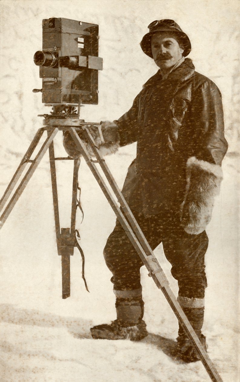 HG Ponting及其摄影机之一，1912年1月19日。 作者 赫伯特·庞廷