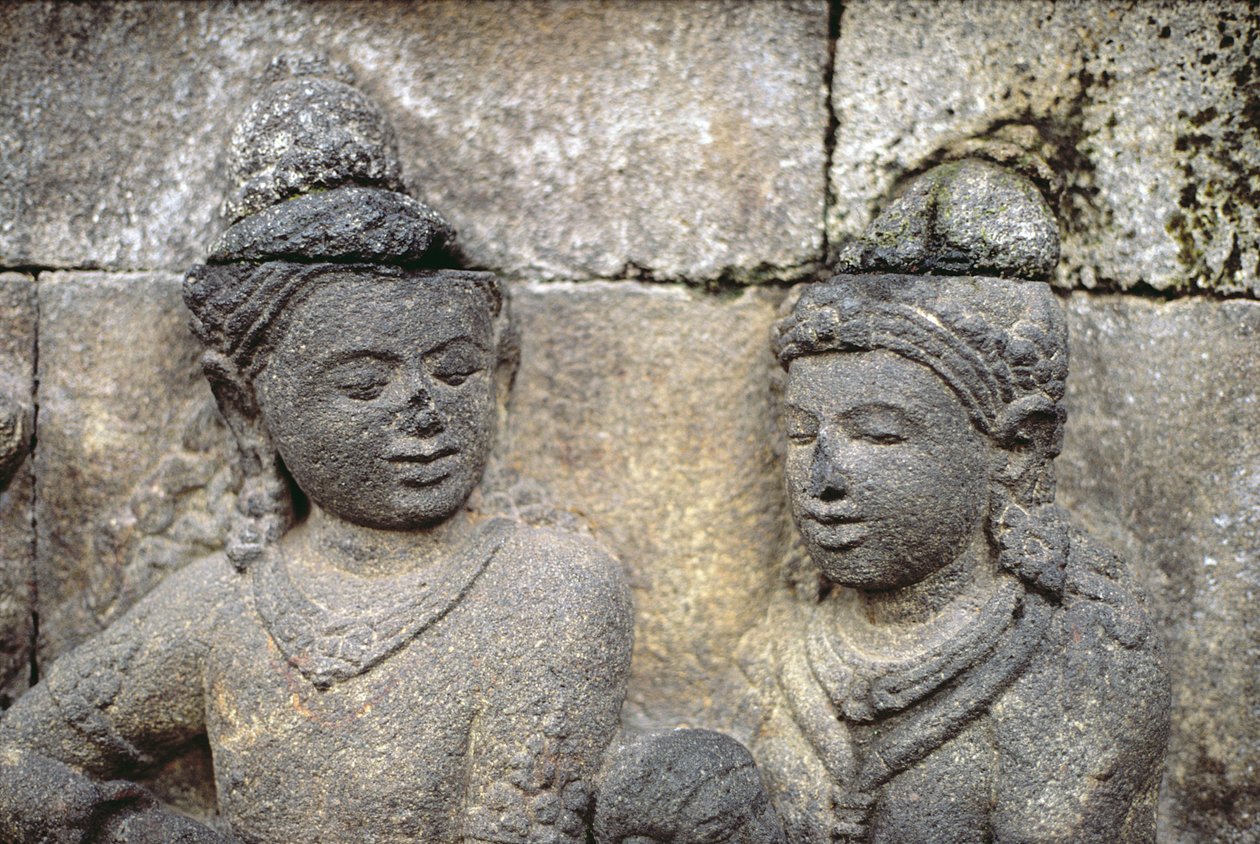 外观细节，AD 778-850火山石 作者 印尼文