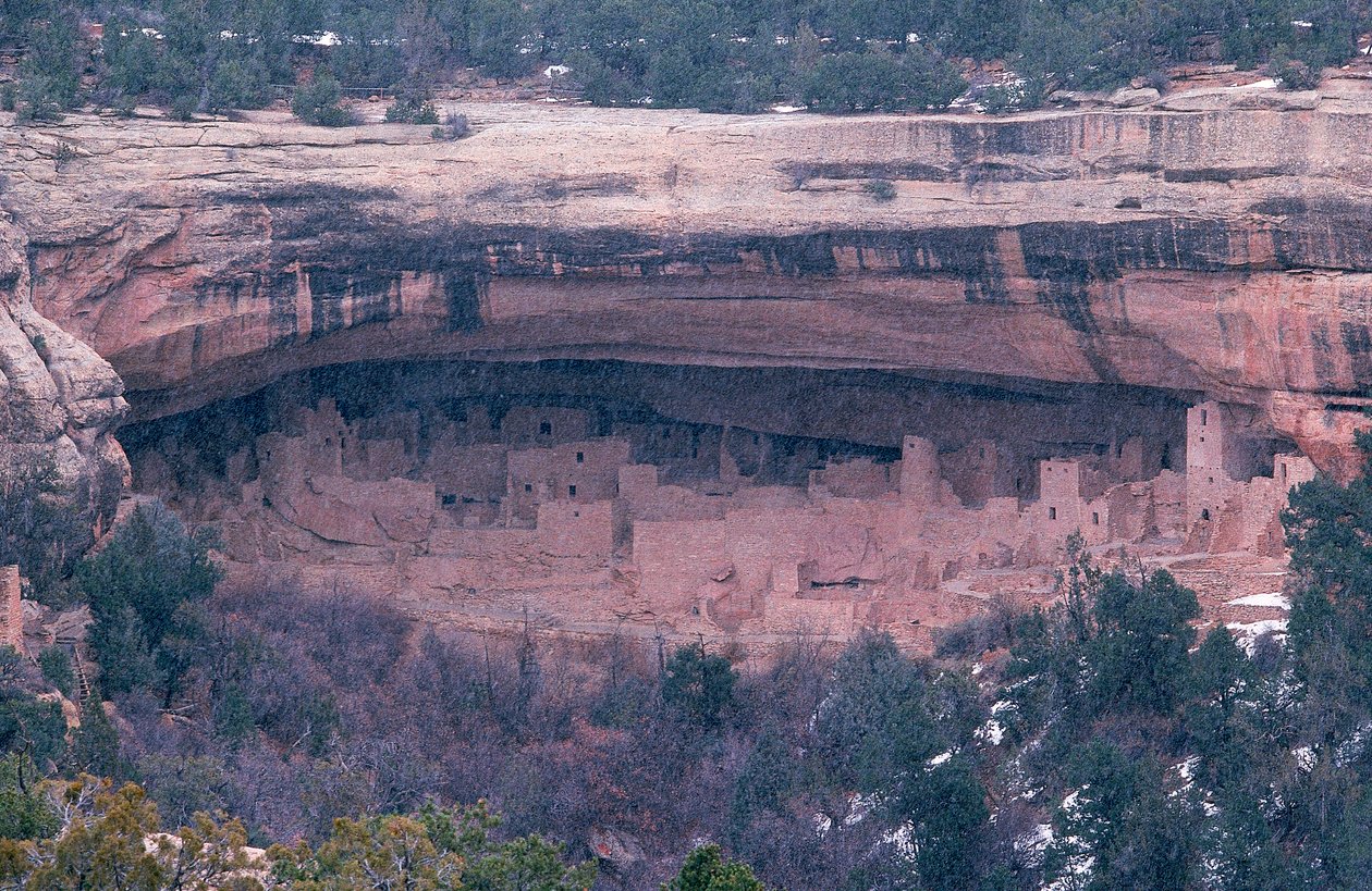 位于美国西南角梅萨维德国家公园（Mesa Verde National Park）的悬崖宫殿（Cliff Palace）。 作者 艾拉·布洛克