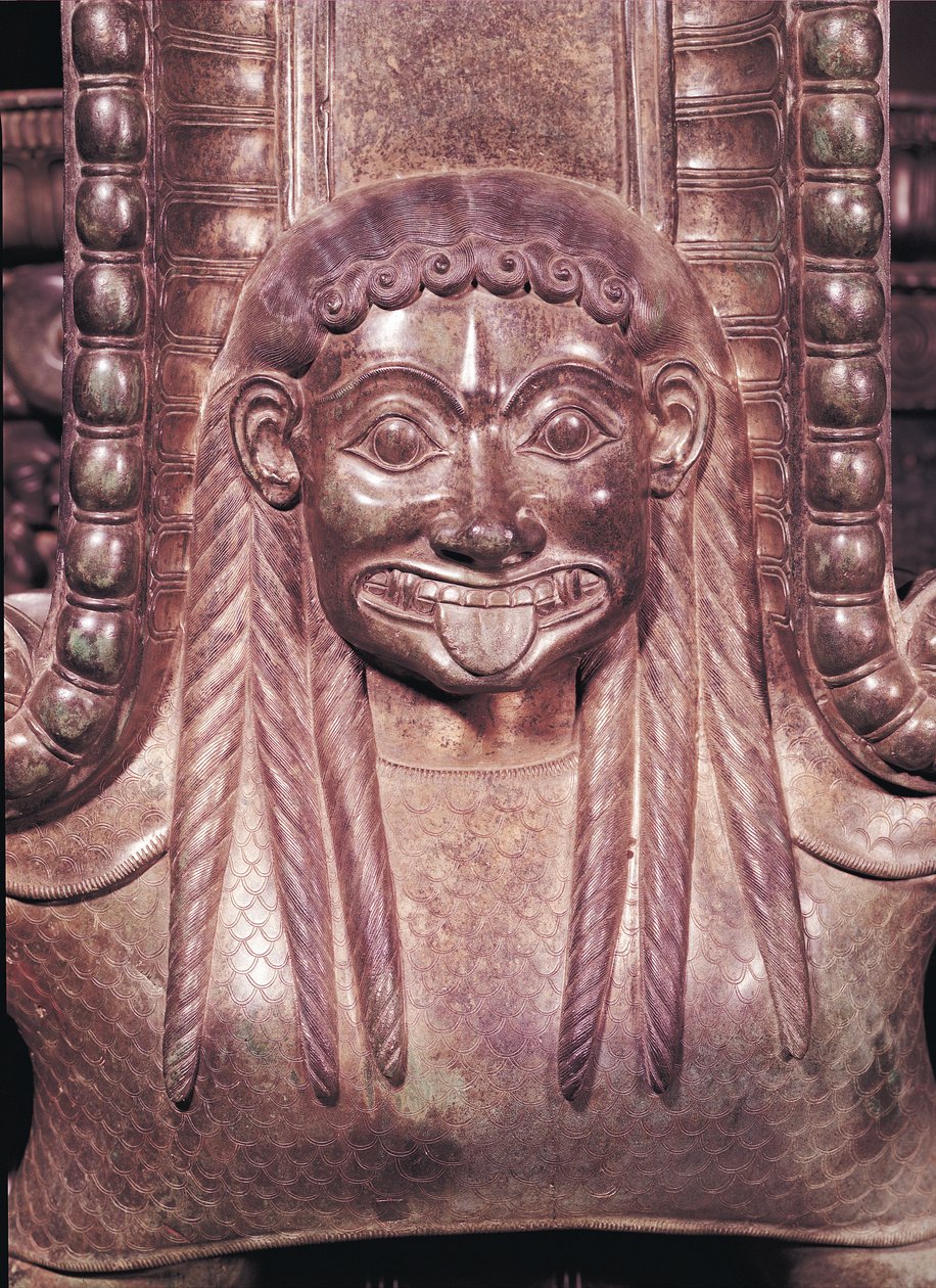 详细的gorgon手柄从krater，从Vix公主的青铜墓 作者 铁器时代