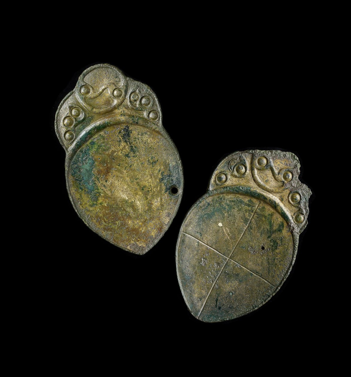 一对勺子与铸造装饰，从Penbryn，Ceredigion，威尔士，铁器时代（铸铁）的网站 作者 铁器时代