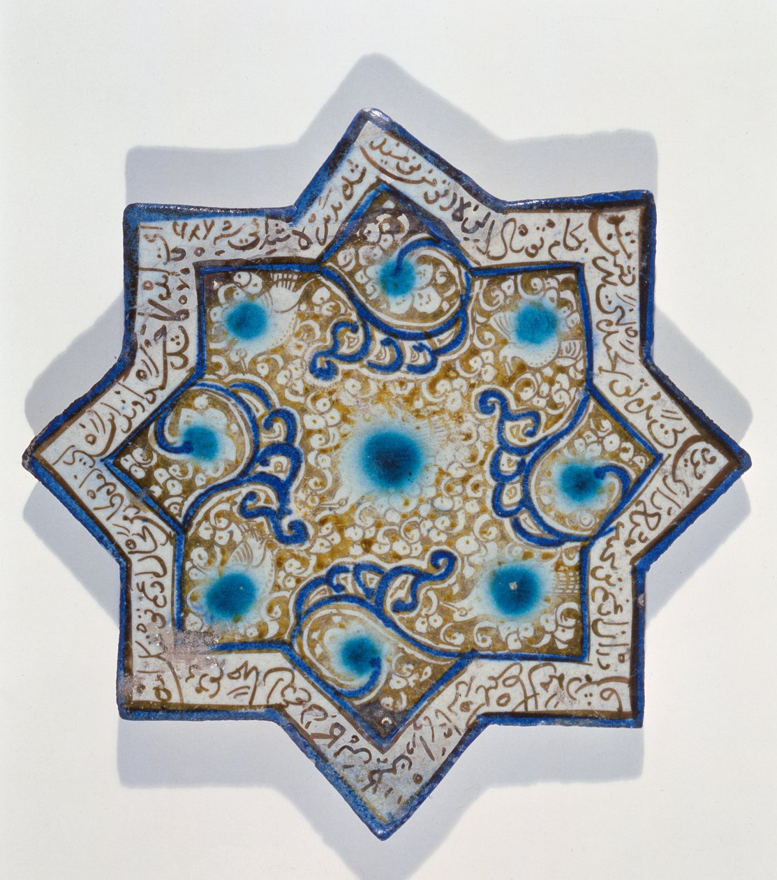 13至14世纪Takht-e Solaiman风格的星形釉上彩镀金瓷砖（陶瓷） 作者 伊斯兰学校