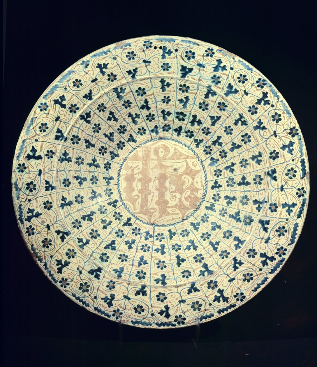 黄色和蓝色的盘子，摩尔人（彩陶） 作者 伊斯兰学校