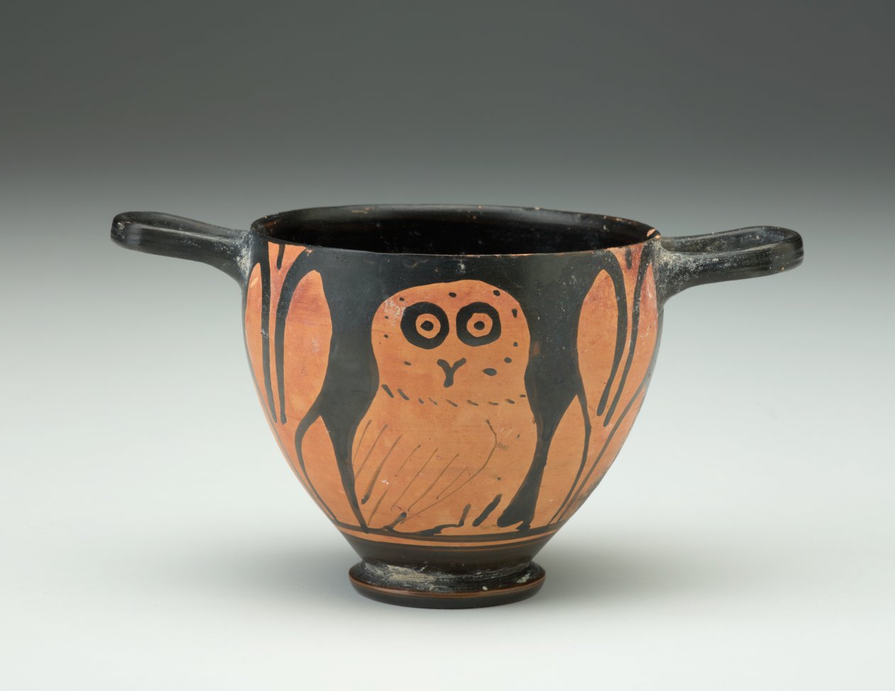 Skyphos，c.400-350 BC（红色陶瓷） 作者 意大利半岛