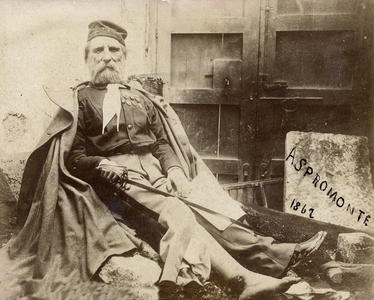 朱塞佩-加里波第在Aspromonte，1862年腿部受伤。 作者 意大利摄影师