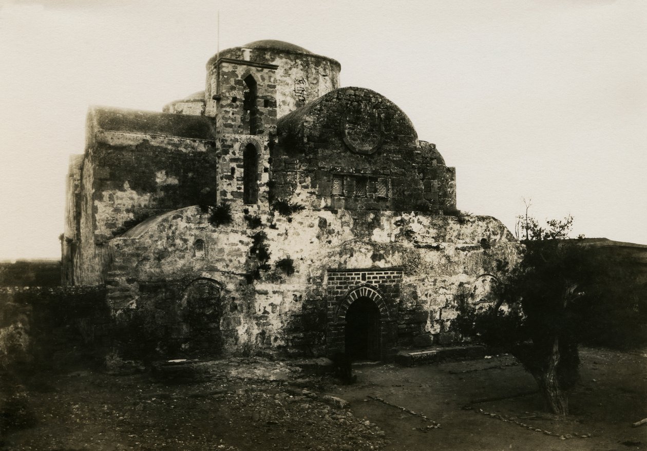 Agios Varnavas修道院，塞浦路斯Engomi，照片由Camille Enlart拍摄，巴黎 作者 意大利摄影师