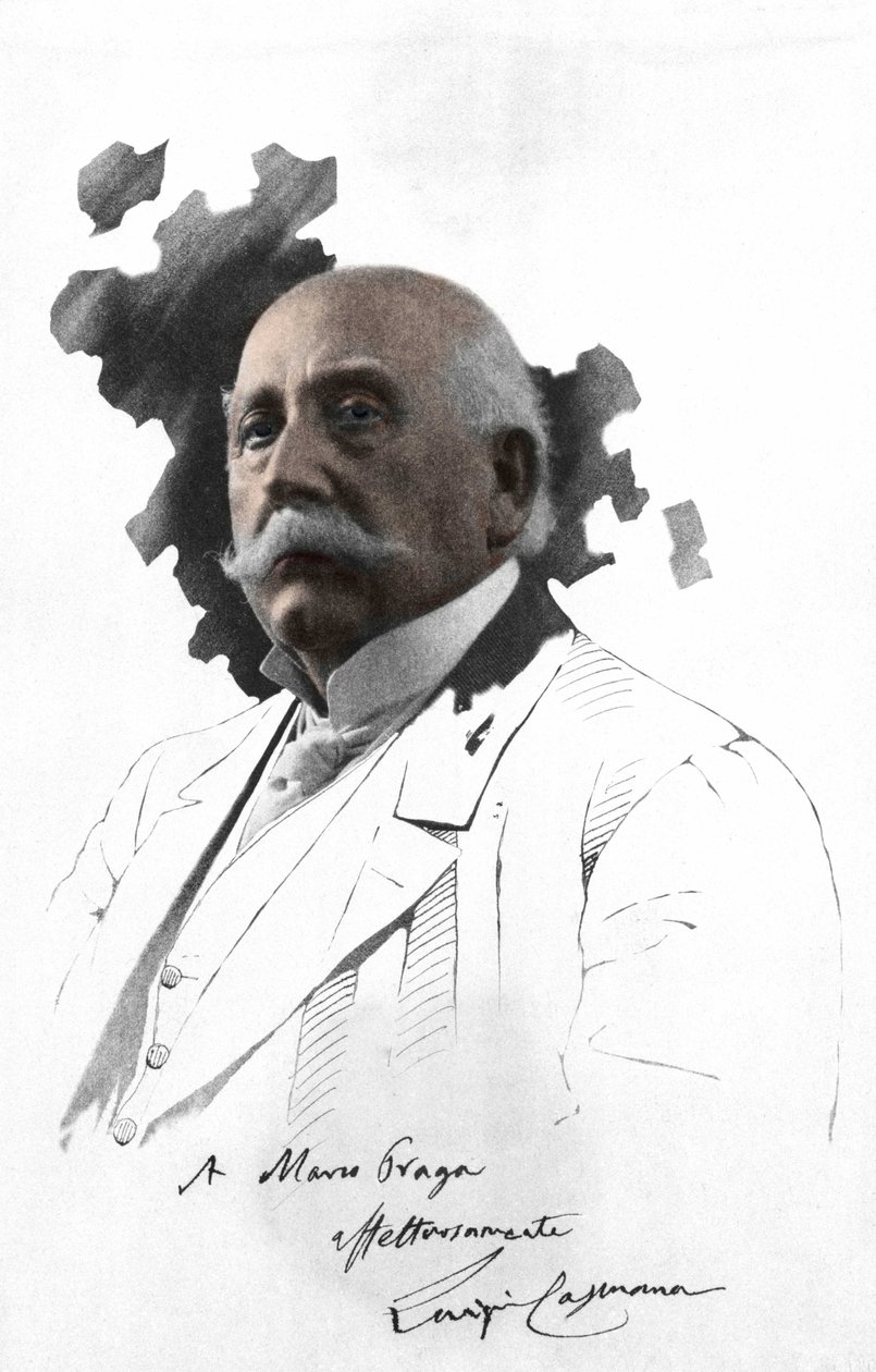 意大利作家Luigi CAPUANA（1839-1915）的肖像。照片粘在图纸上，有Marco Praga的献词。米兰人. 作者 意大利摄影师