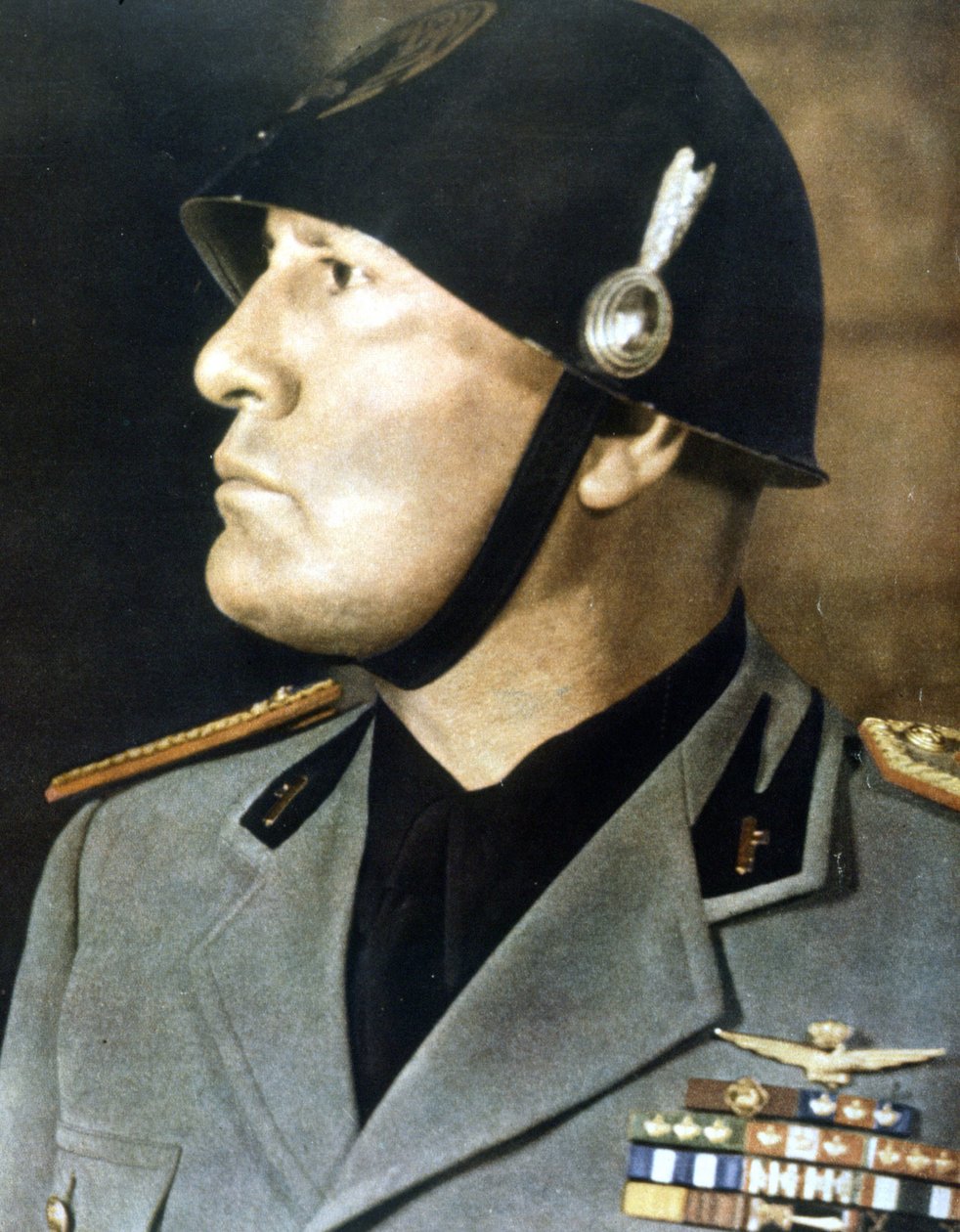 Portrait of Mussolini. 作者 意大利摄影师
