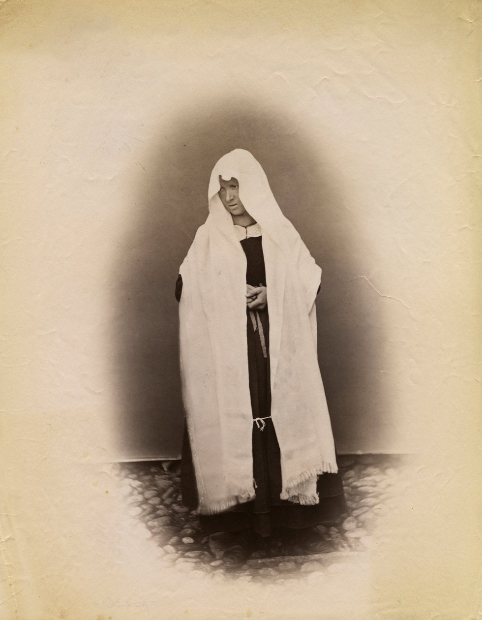 穿着寡妇毛呢的女人，意大利伦巴第大区帕尔，摄影：Premiata Fotografia Taramelli，贝加莫 作者 意大利摄影师