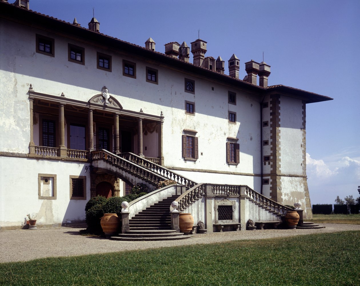 Villa Medicea 的正面，被称为 Ferdinanda 或阿尔蒂米诺的百人别墅 作者 意大利学校