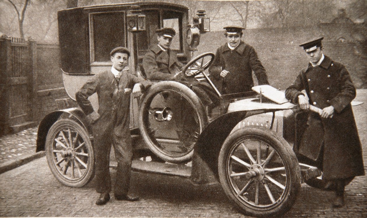 默西塞德郡利物浦的第一辆出租车，1906年 作者 JP伍德