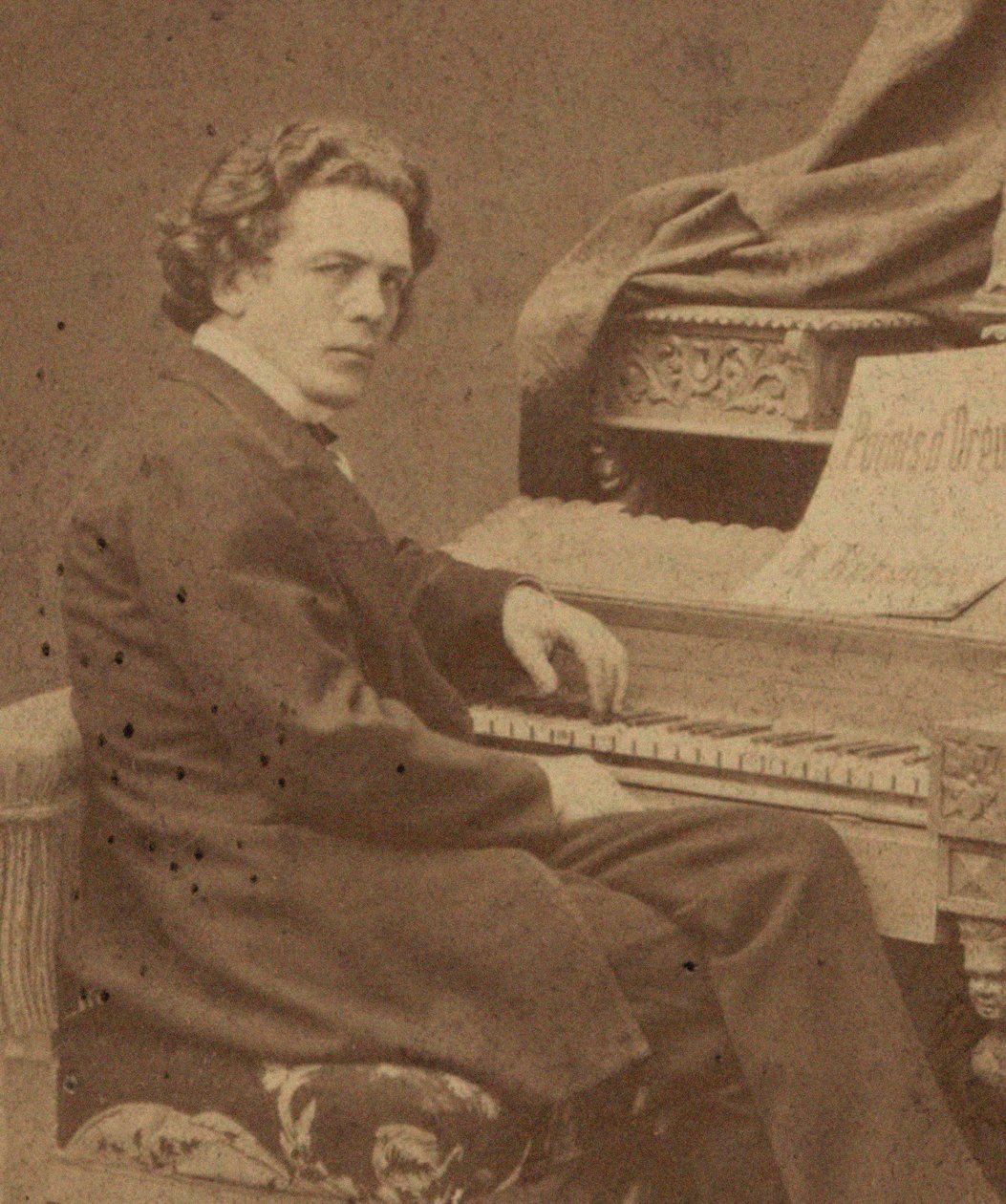 作曲家安东-鲁宾斯坦1829-1894年的画像，约1860-1870年。 作者 扬·米茨科夫斯基