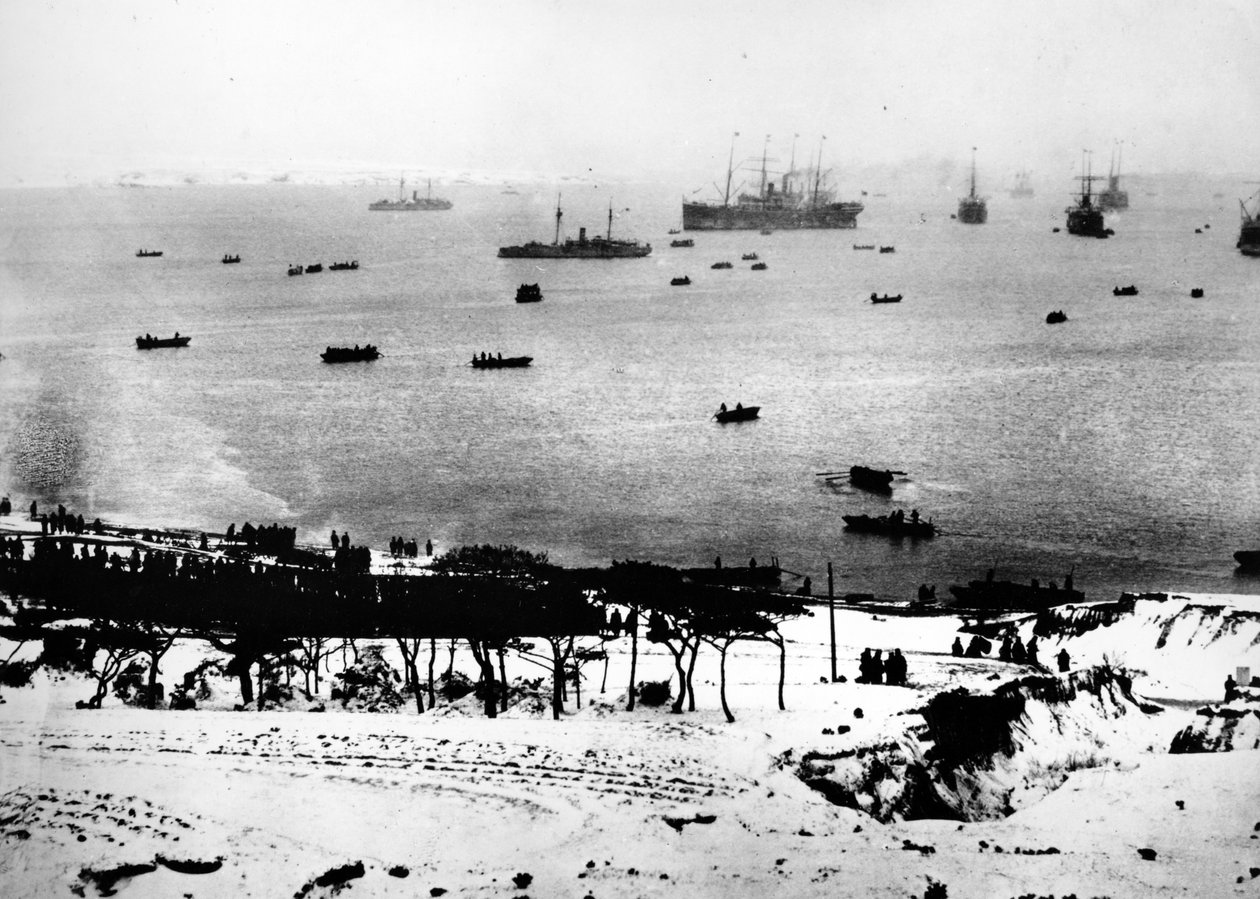 日本军队于1895年1月20日登陆荣成 作者 日本摄影师
