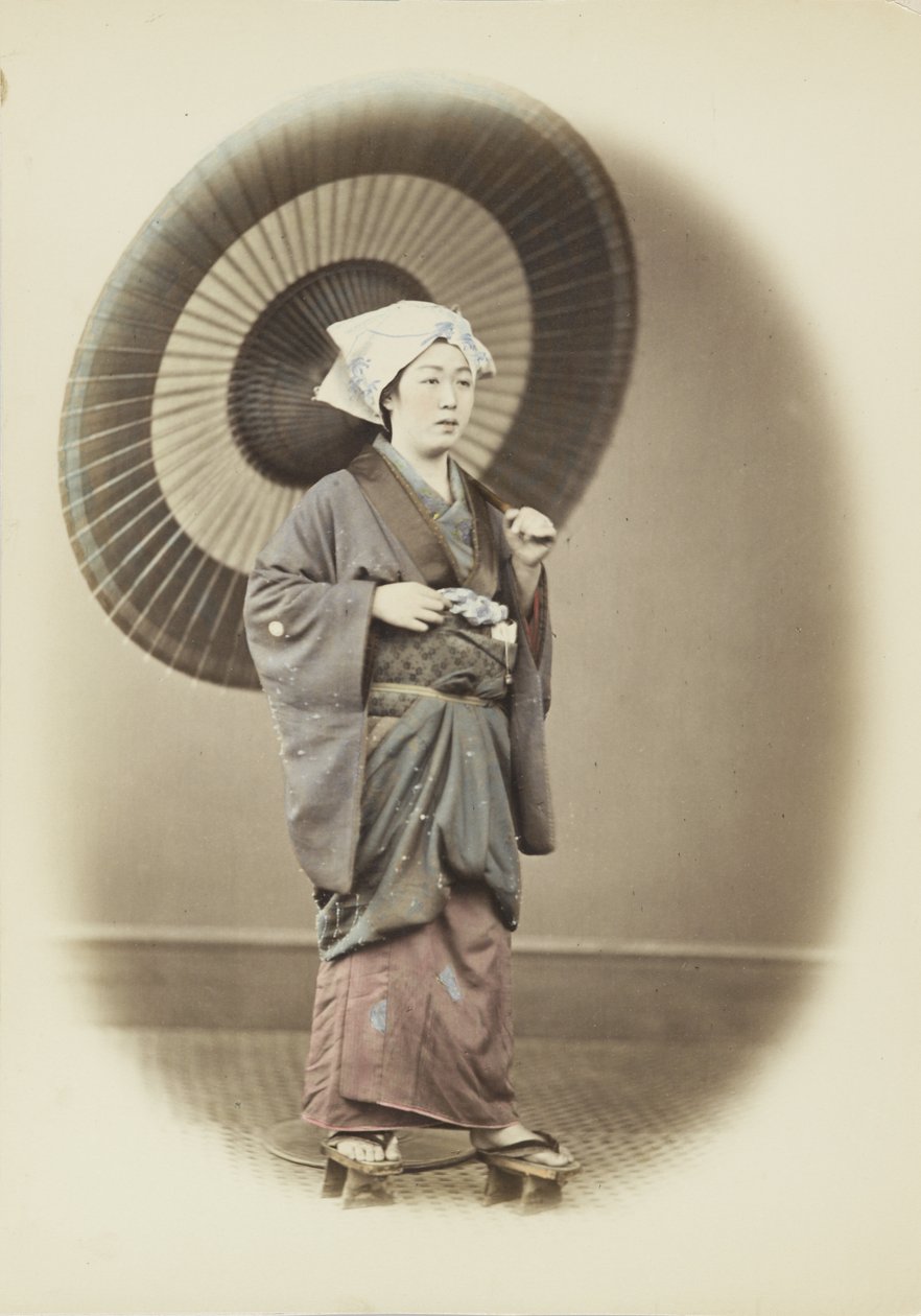 撑伞的日本女人（手绘黑白照片） 作者 日本摄影师