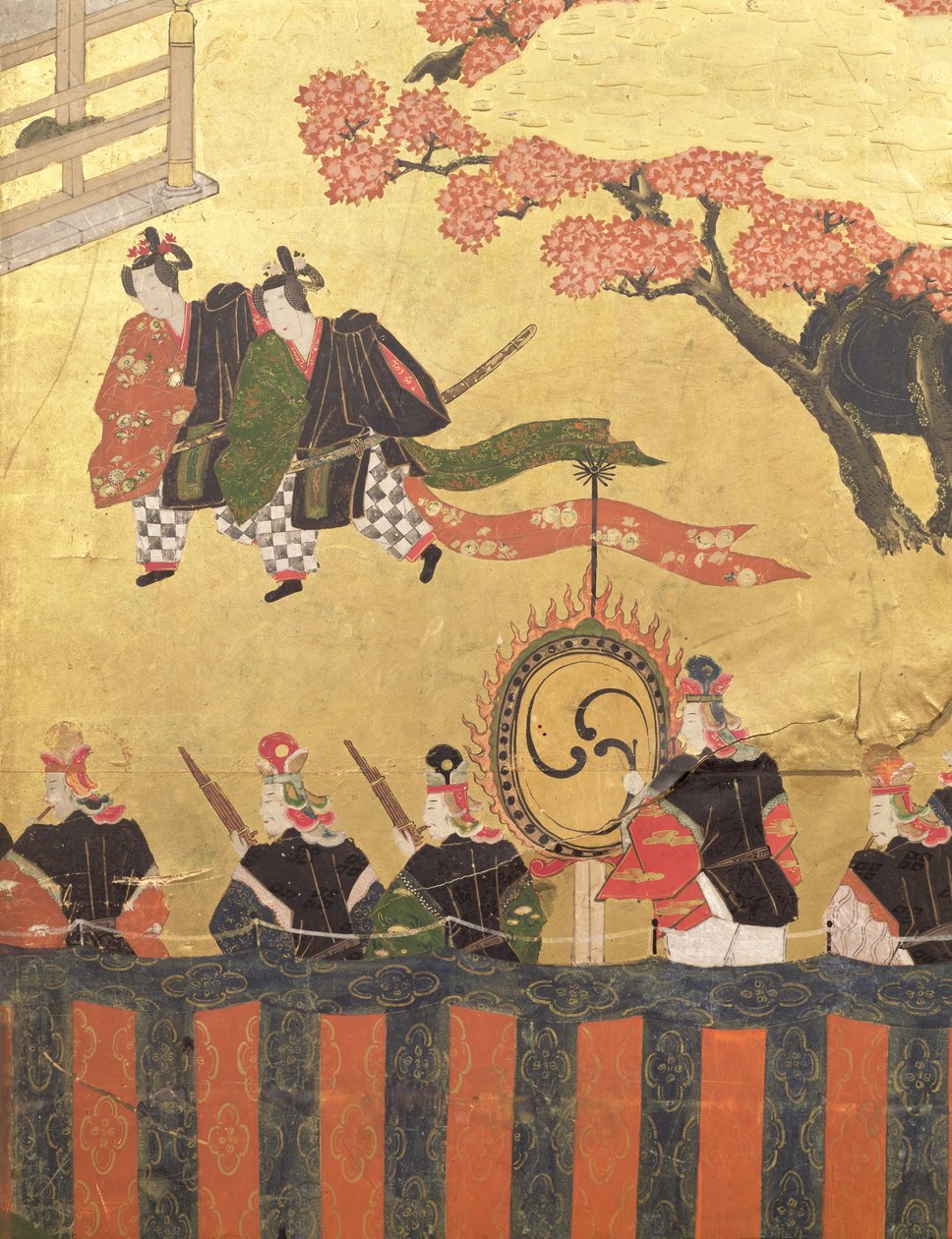 从四叶屏幕的细节描绘两个穿着kazaritachi和士兵，土佐学校，江户时代（颜色，墨水，gofun和金在纸上）的朝臣 作者 日本学校