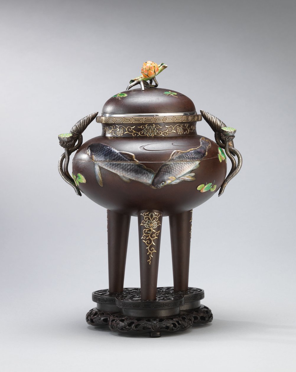 搪瓷和软金属镶嵌的香炉，明治时代密封的高知信（高崎浩一）（铁，金，银和搪瓷） 作者 日本学校