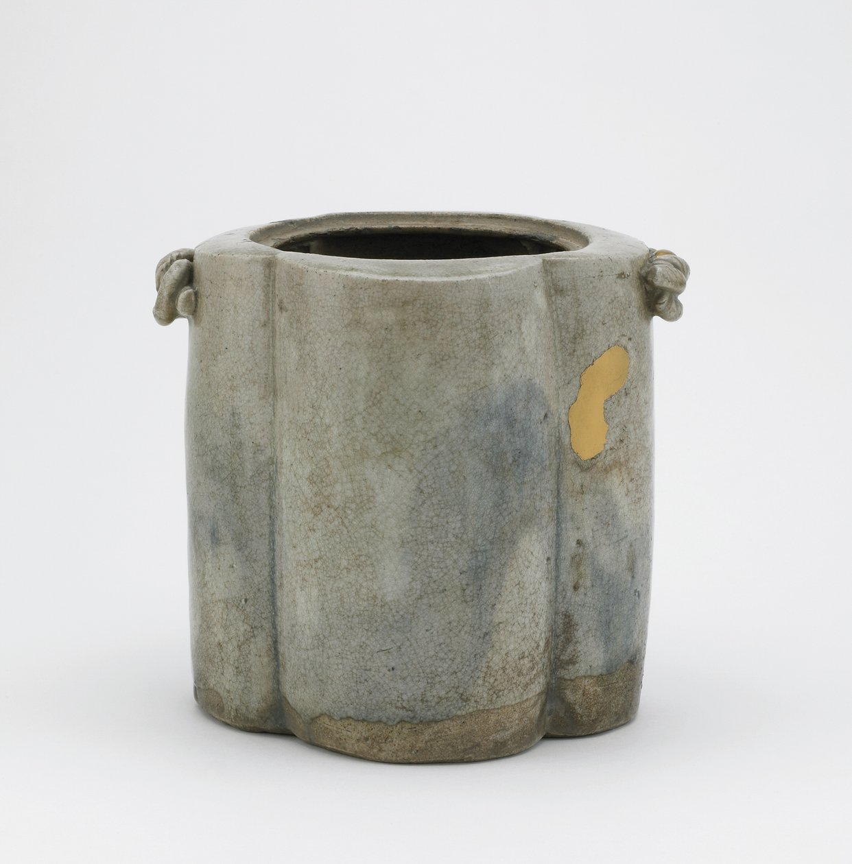 四叶茶道水壶，两把手，岐阜县，江户时代，17世纪中叶（陶瓷） 作者 日本学校