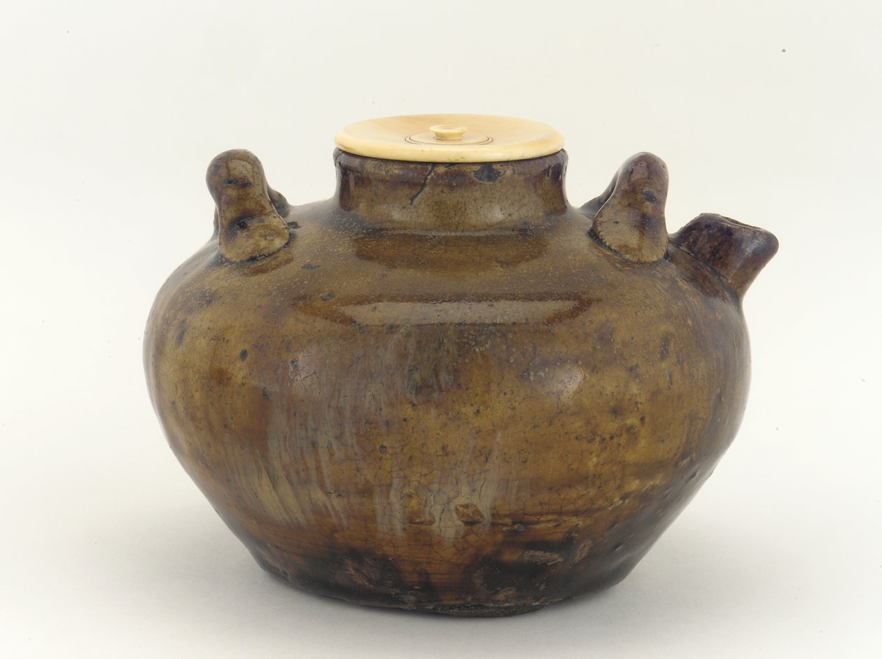 美浓或濑户陶器，用作茶罐 作者 日本学校
