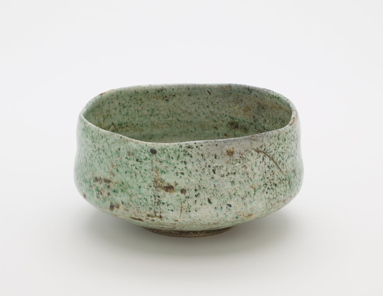 带有假Raku印章的茶碗，未知的Raku瓷器作坊 作者 日本学校