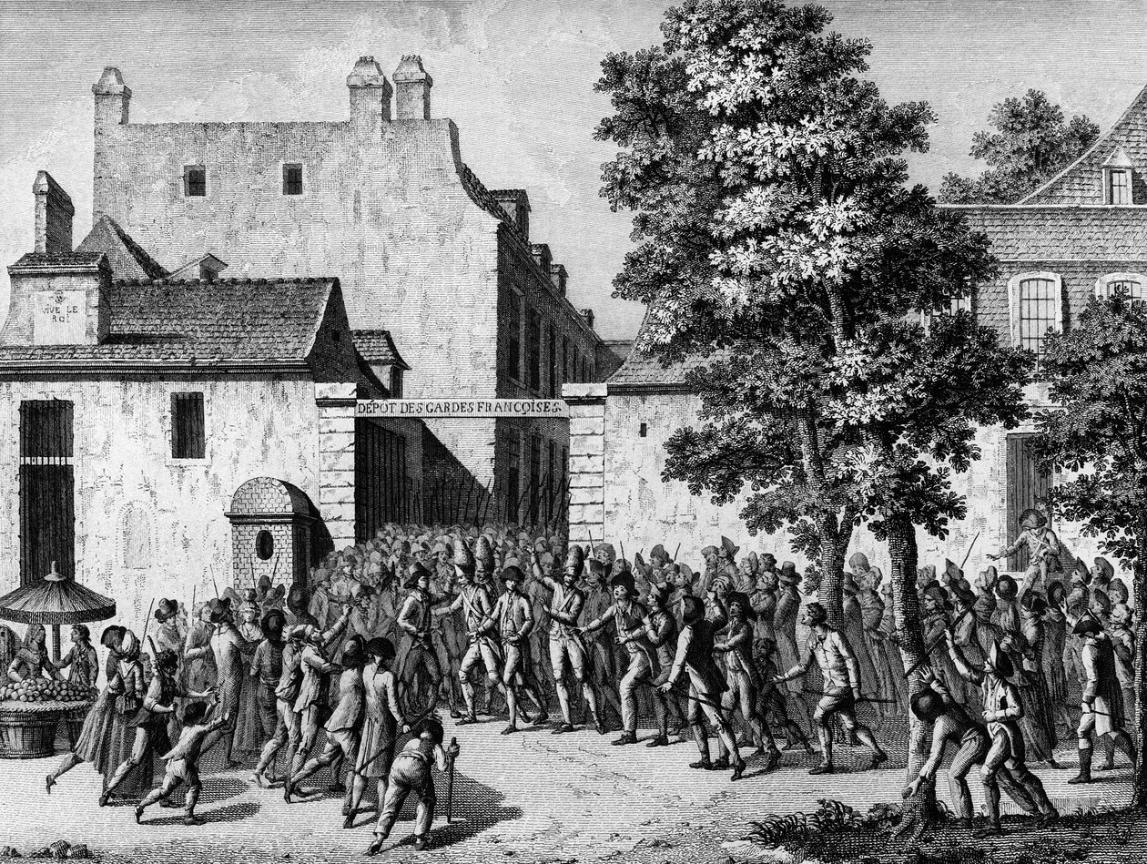 法国大革命：7 月 12 日，法国卫队将他们的上校 Monsieur du Chatelet 从热闹的人群中解救出来 作者 尚·路易二世（后）普里尔