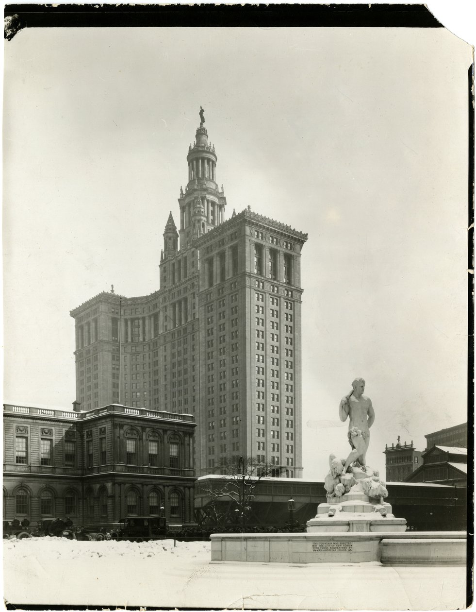 美国纽约市政厅和市政厅，约1914-25（明胶银照片 作者 杰西·塔伯·比尔斯（Jessie Tarbox Beals）