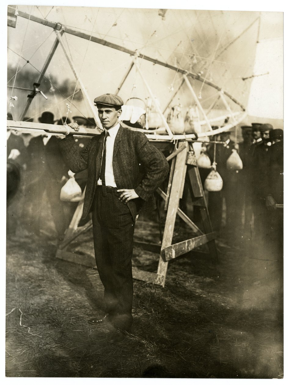 圣路易斯的男孩的帽子 作者 杰西·塔伯·比尔斯（Jessie Tarbox Beals）