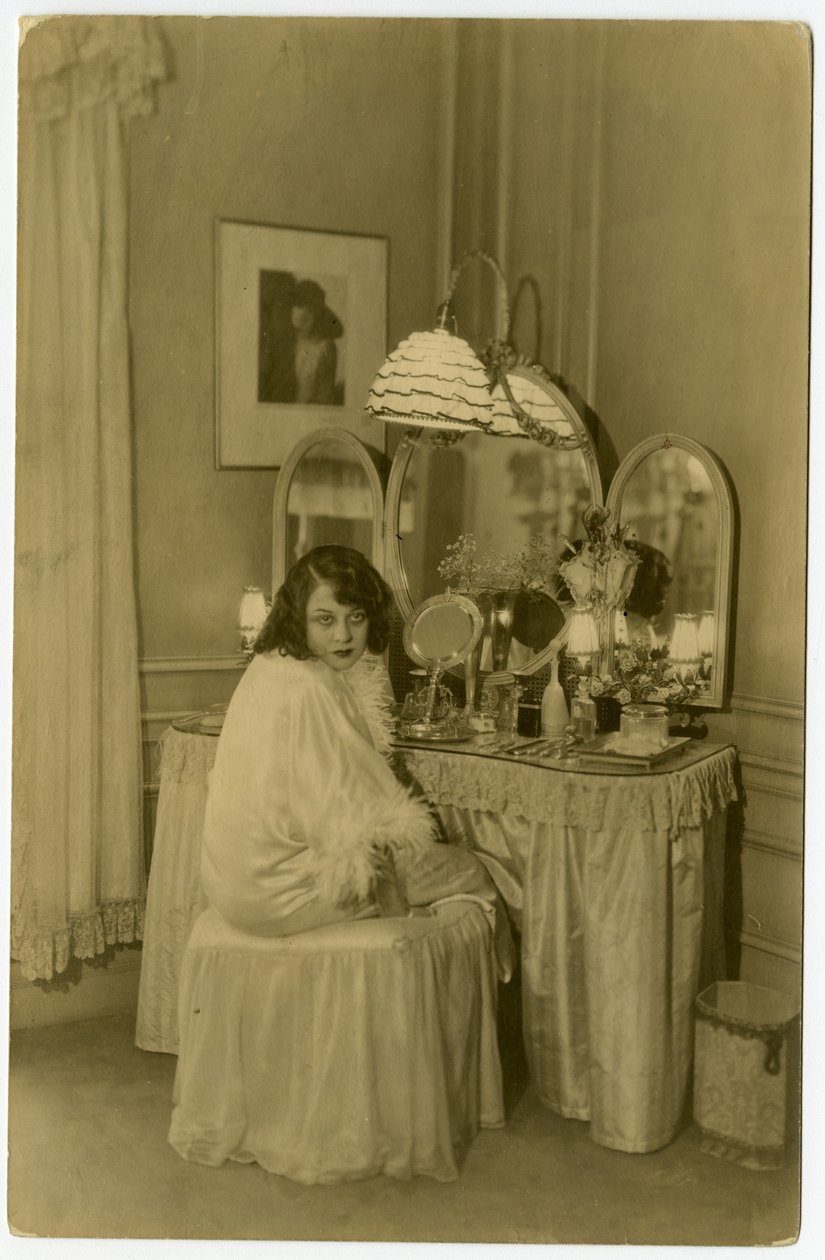 Lenore Ulric，女演员，c.1915-28 作者 杰西·塔伯·比尔斯（Jessie Tarbox Beals）