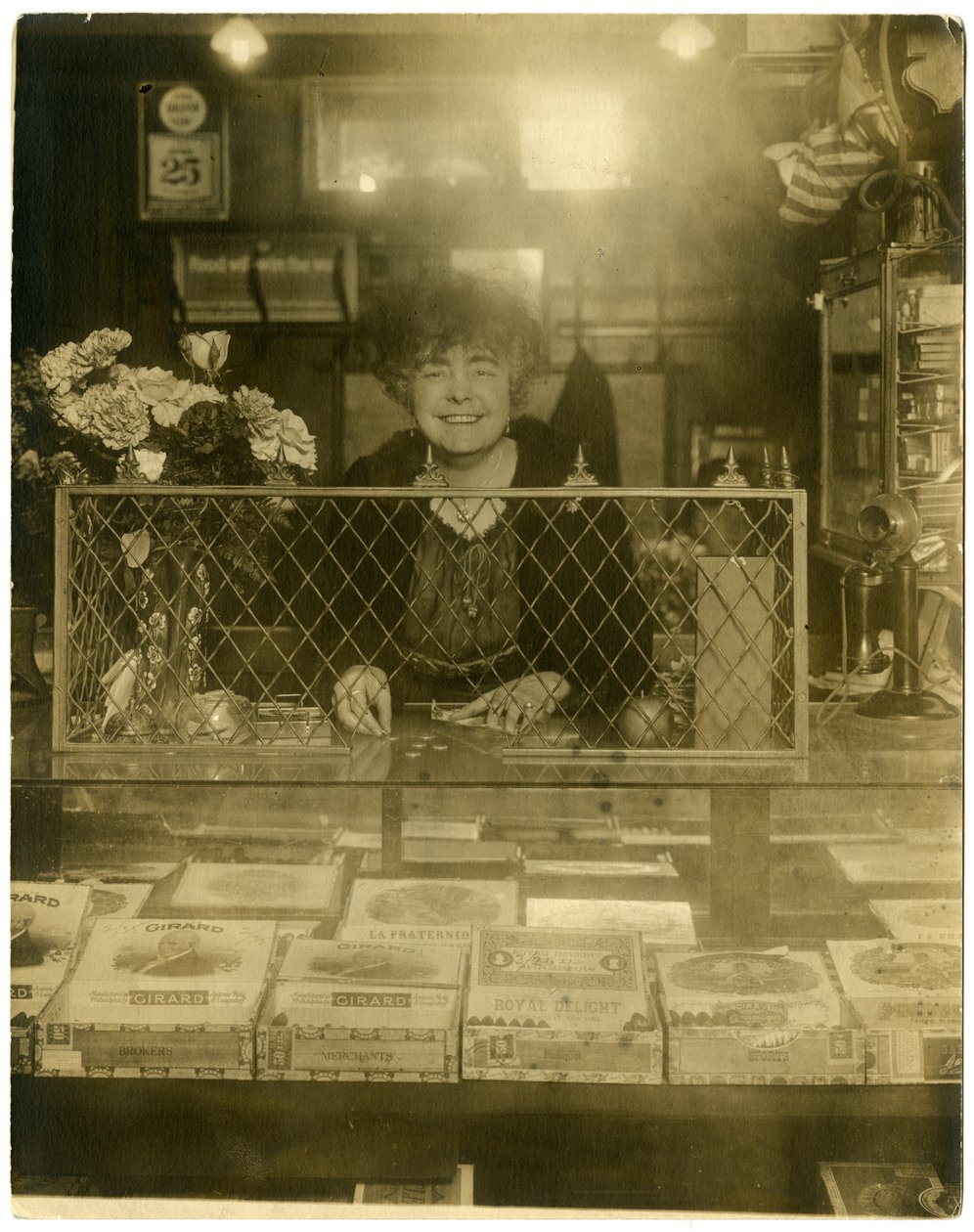 吉拉德女士 作者 杰西·塔伯·比尔斯（Jessie Tarbox Beals）