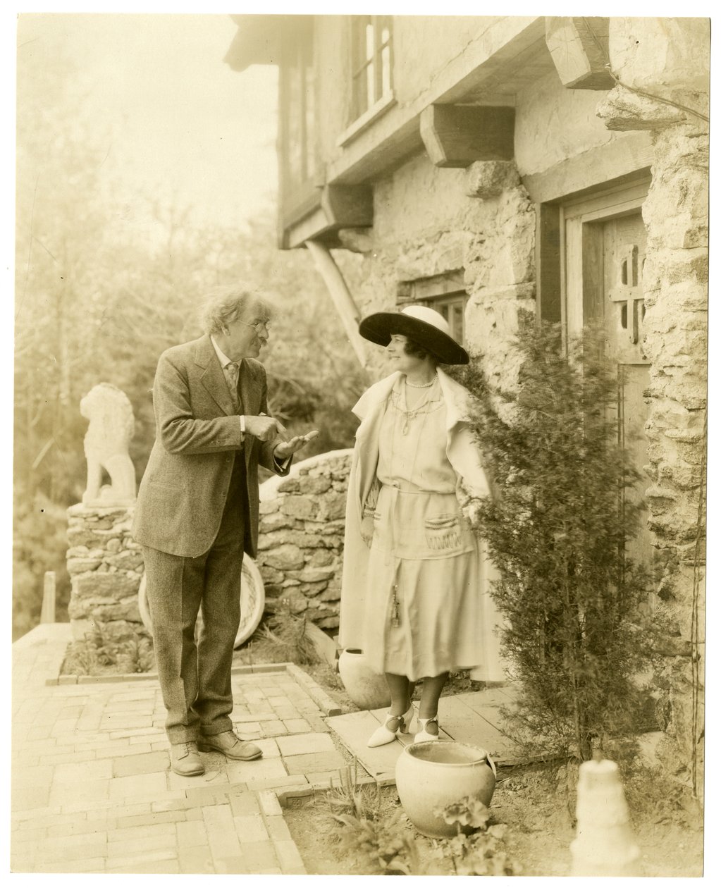 Ernest Thompson Seton先生和夫人 作者 杰西·塔伯·比尔斯（Jessie Tarbox Beals）