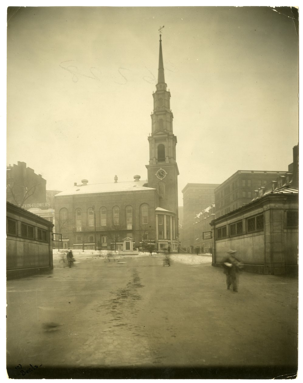 美国公园街教堂，约1902-10（明胶银照片 作者 杰西·塔伯·比尔斯（Jessie Tarbox Beals）