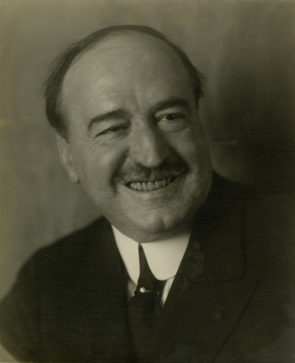 Vincente Blasco Ibanez，c.1905-21 作者 杰西·塔伯·比尔斯（Jessie Tarbox Beals）