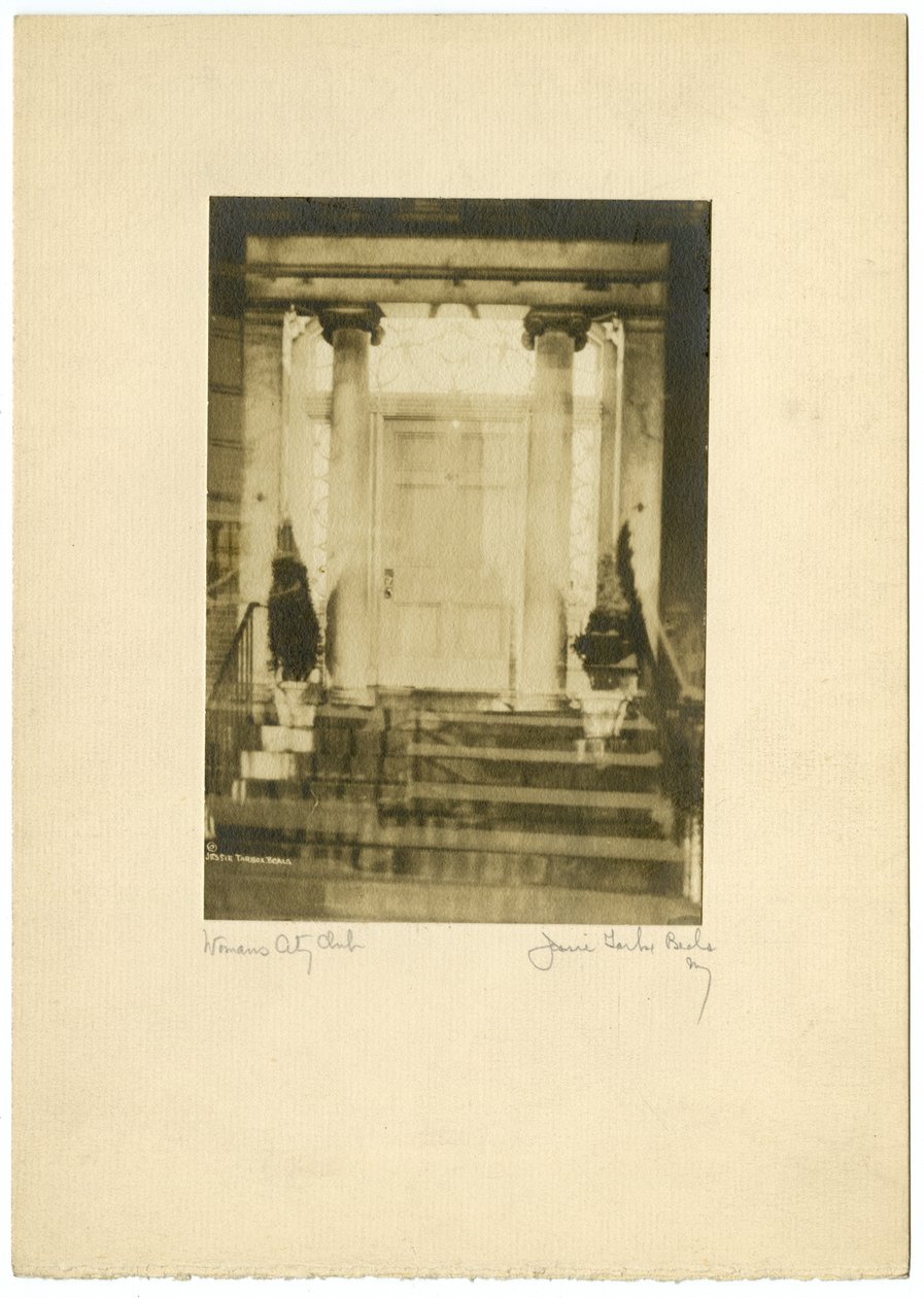 妇女城市俱乐部，美国马萨诸塞州波士顿，约1902-10年（明胶银照片 作者 杰西·塔伯·比尔斯（Jessie Tarbox Beals）