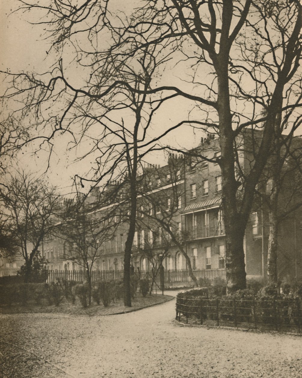 不伦瑞克广场（Brunswick Square）：布卢姆斯伯里寄宿楼土地的一部分，建于1935年。 作者 乔尔