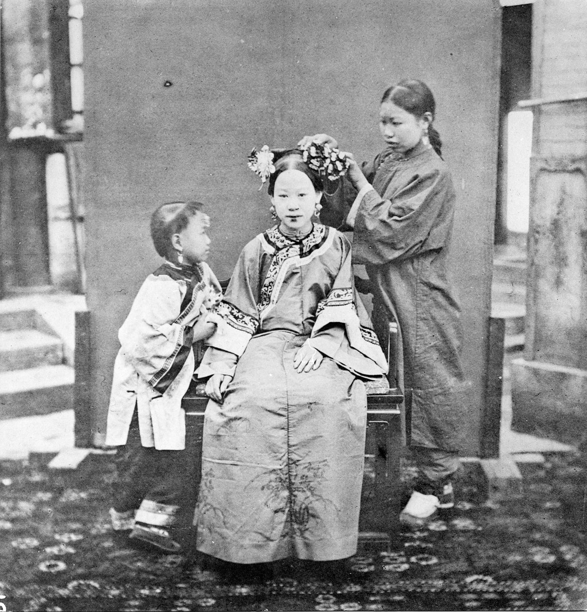 Manchu Ladies，c.1867-72 作者 约翰汤姆森