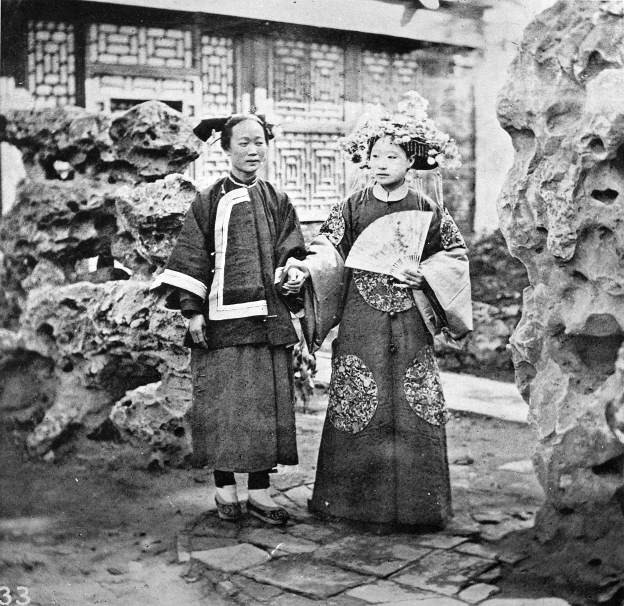 Manchu Ladies，c.1867-72 作者 约翰汤姆森