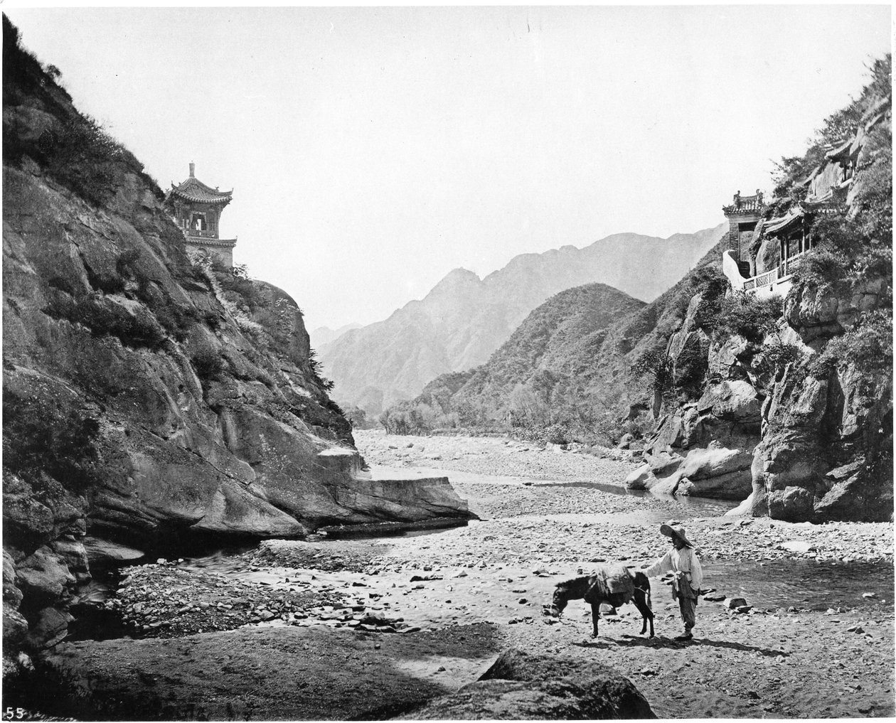 Nankow Pass，c.1867-72 作者 约翰汤姆森