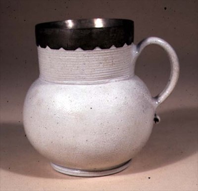 Mug，c.1680（盐釉粗陶器） 作者 约翰·德怀特