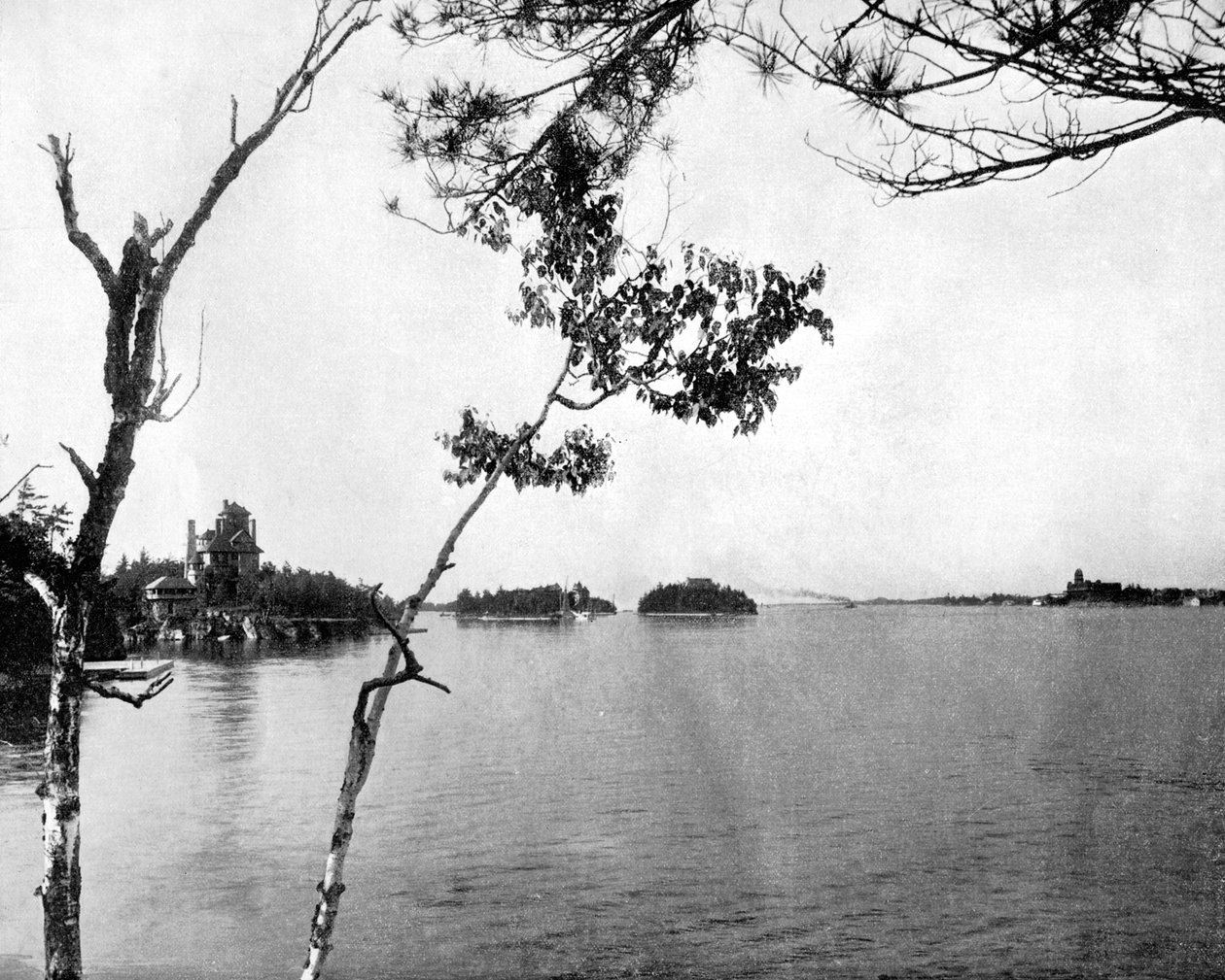 千岛群岛，加拿大圣劳伦斯河，1893年。 作者 约翰·斯托达德