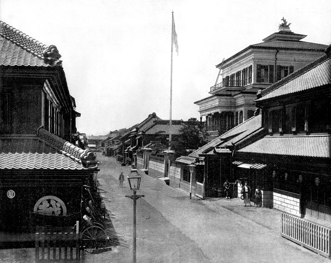 A Street of Tokio in Japan photo by John Lawson Stoddard (1850 1931) Traveller and Conferencier Educational publication for -Chicago (b/w photo) 作者 约翰·劳森·斯托达德