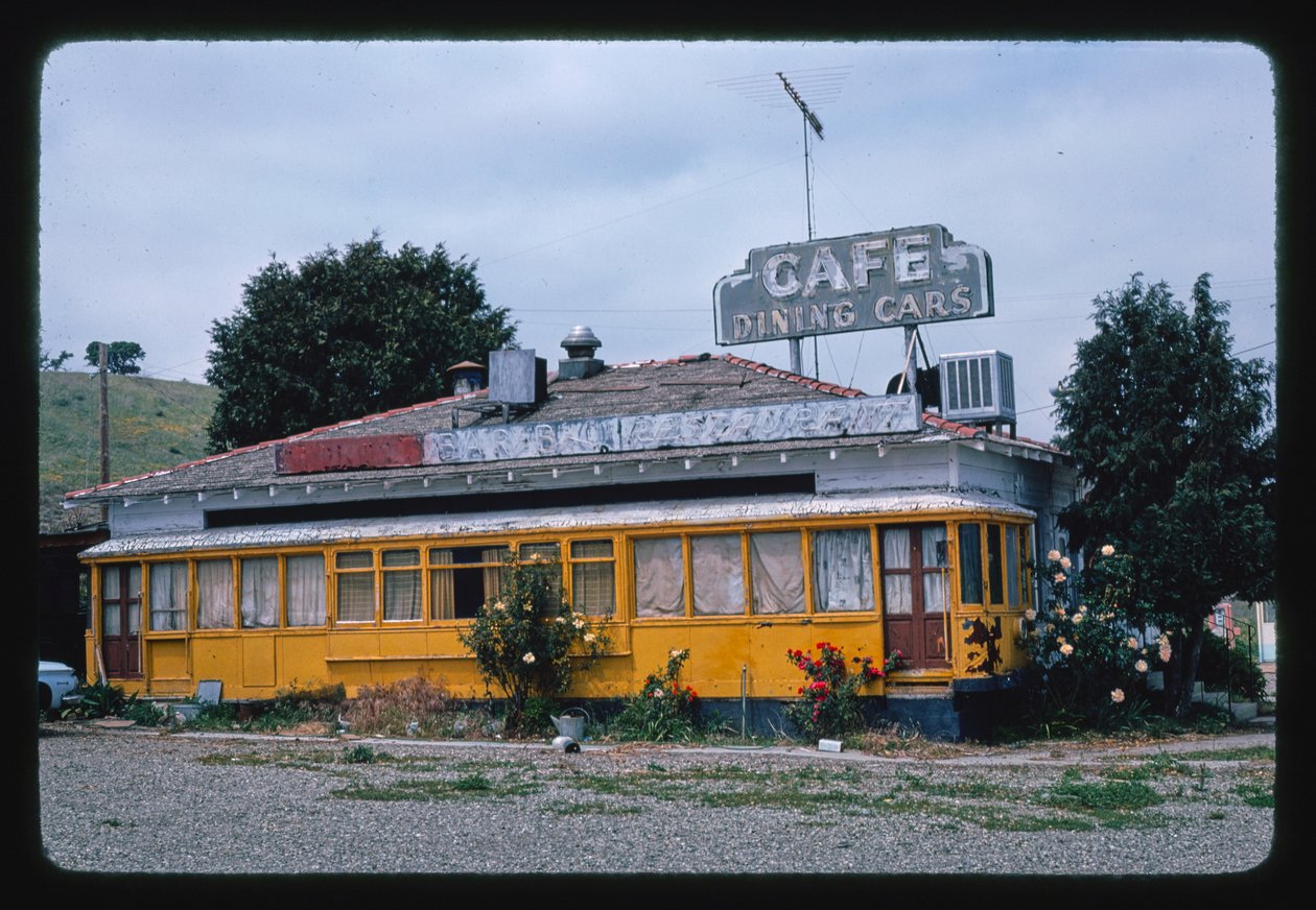 美国加利福尼亚州布尔顿 Dining Cars 咖啡馆 作者 约翰·马戈利斯