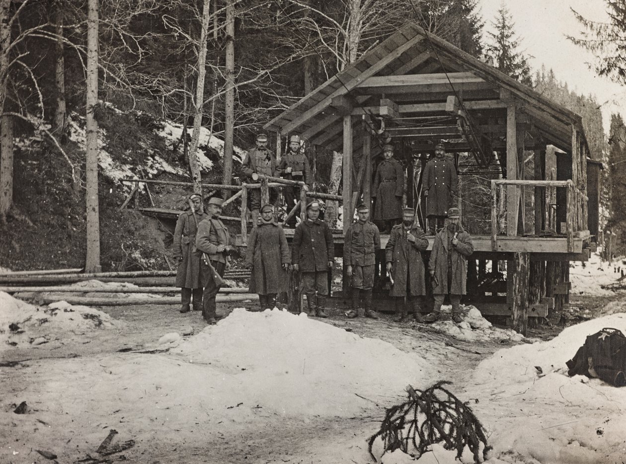 专辑“Meine weltkriegs - Erinnerungen South-West Front (Carinthia, Italien, South Tyrol) (My world war - memory of the South-Western Front in Carinthia, Italy, Trentino-Alto Adige) 31/03/1915-12/11/ 1918 - Josef Zohles Wien “：在电缆前的士兵 作者 约瑟夫·佐尔斯（Josef Zohles）