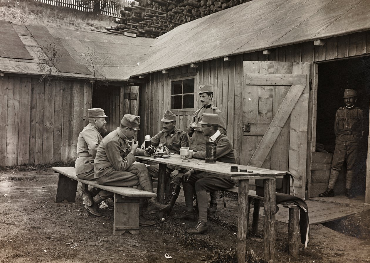 专辑“Meine weltkriegs - Erinnerungen South-West Front (Carinthia, Italien, South Tyrol) (My world war - memory of the South-Western Front in Carinthia, Italy, Trentino-Alto Adige) 31/03/1915-12/11/ 1918 - Josef Zohles Wien“：休息期间的士兵（b / 作者 约瑟夫·佐尔斯（Josef Zohles）