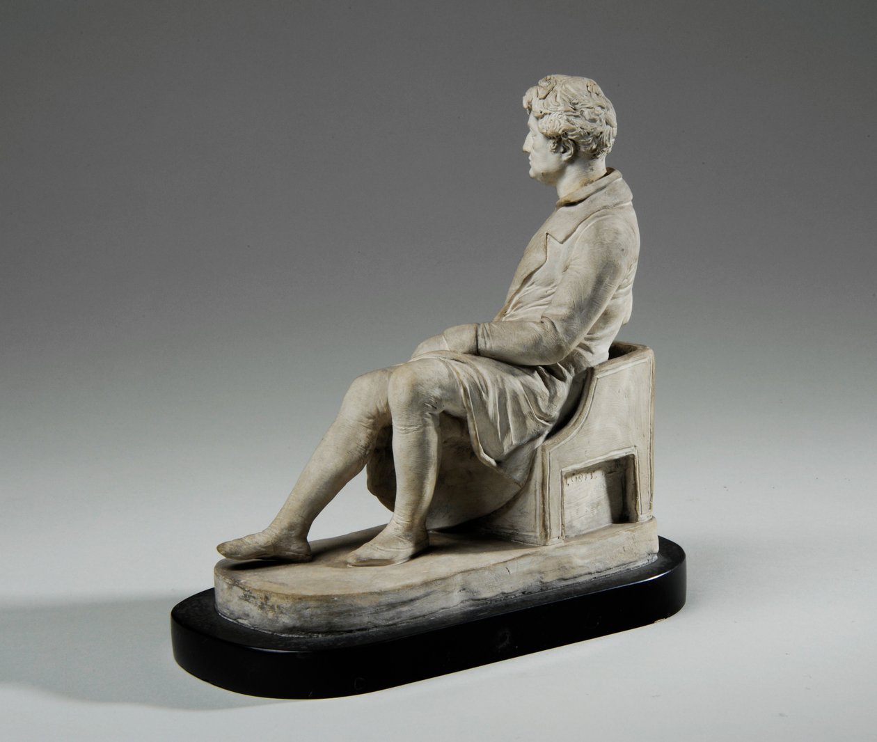 乔治·班克斯（George Banks）坐着的马凯特（Maquette） 作者 约瑟夫神